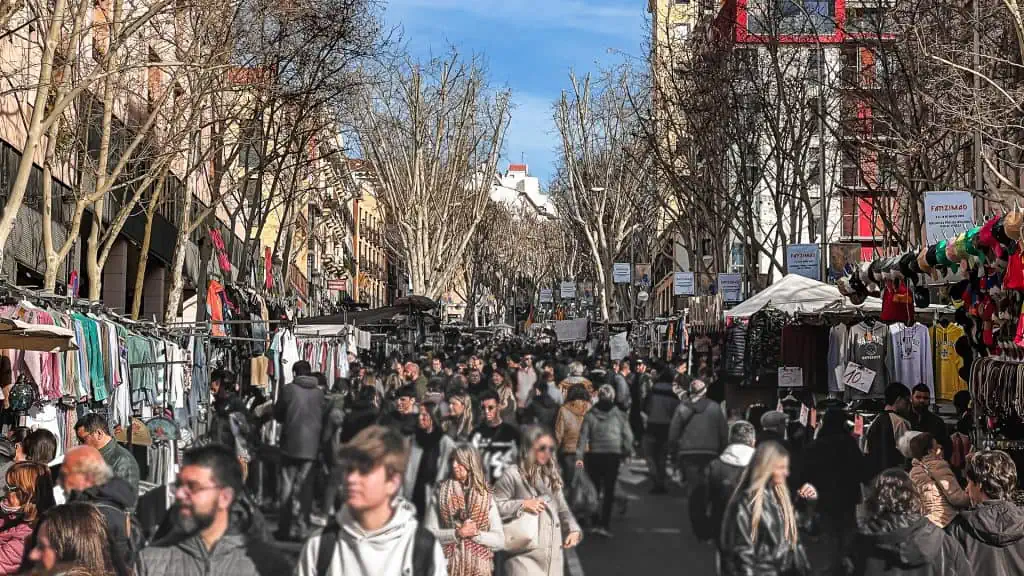 Rasto Flohmarkt am Sonntag in Madrid