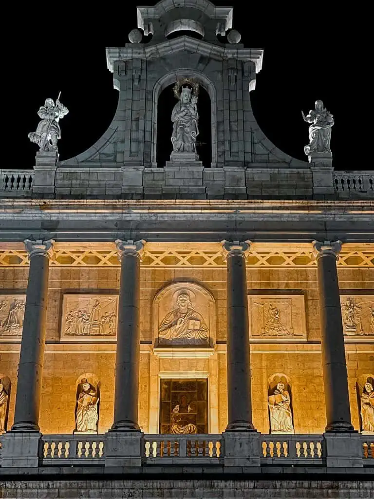Almudena-Kathedrale Madrid Sehenswürdigkeit