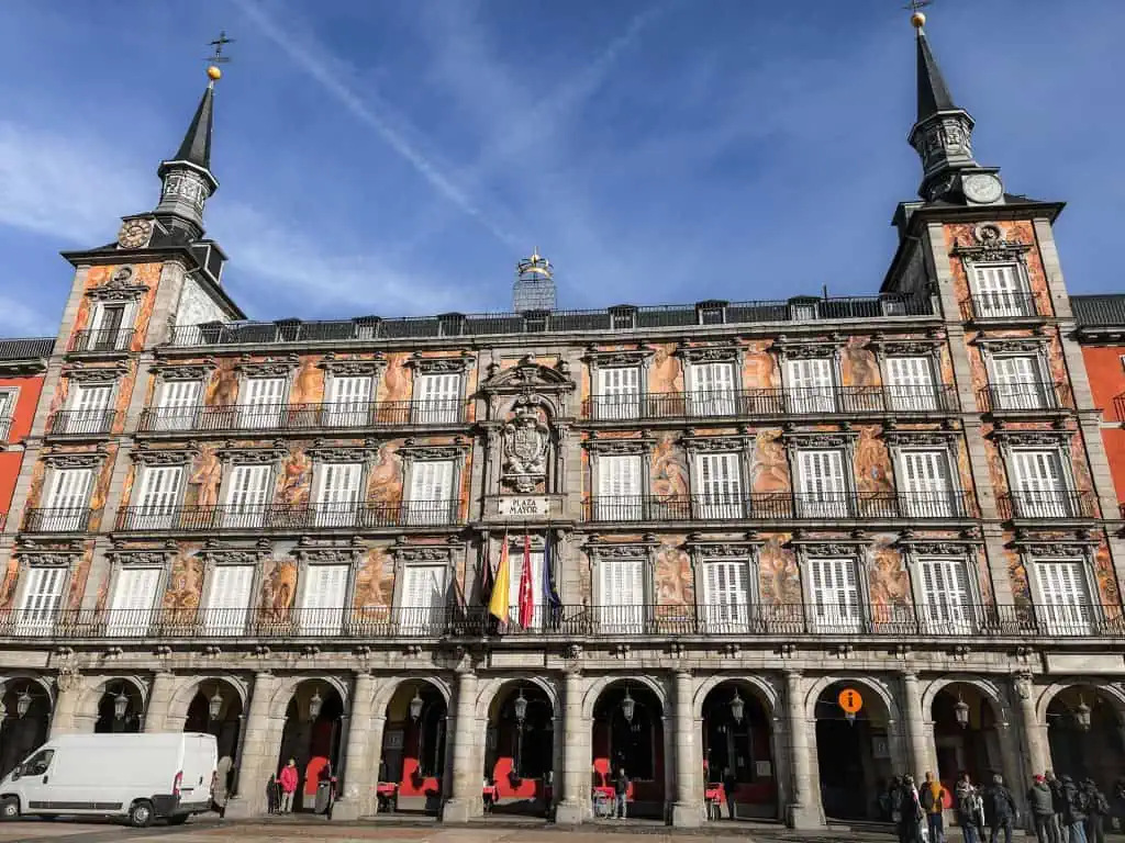 Plaza Mayor Madrid Sehenswürdigkeit