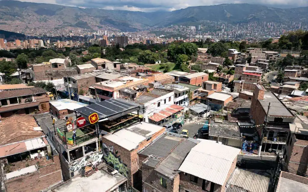 Droneshot Comuna 13 Medellin