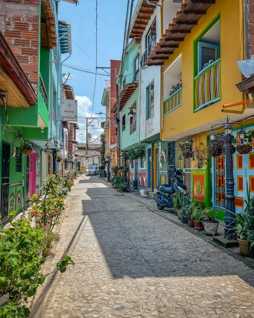 Farbenfrohe Häuser in Guatapé Kolumbien