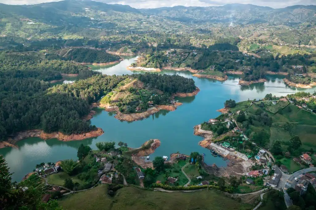 Blick vom Felsen El Peñon in Guatapé
