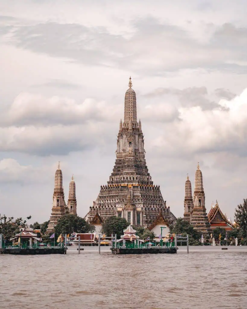 Wat Arun Tempel der Morgenröte in Bangkok