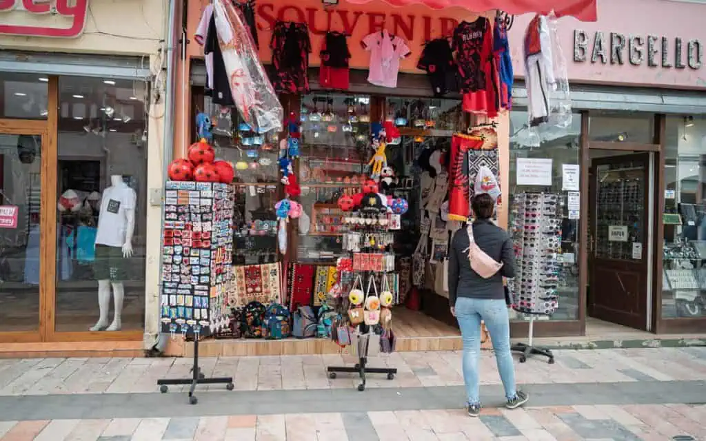 Souvenirladen in Shkodra Albanien