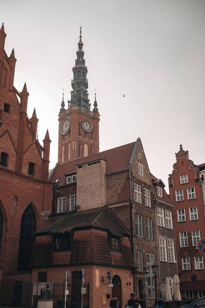 Panorama der Danziger Altstadt mit Marienkirche und Rathaus
