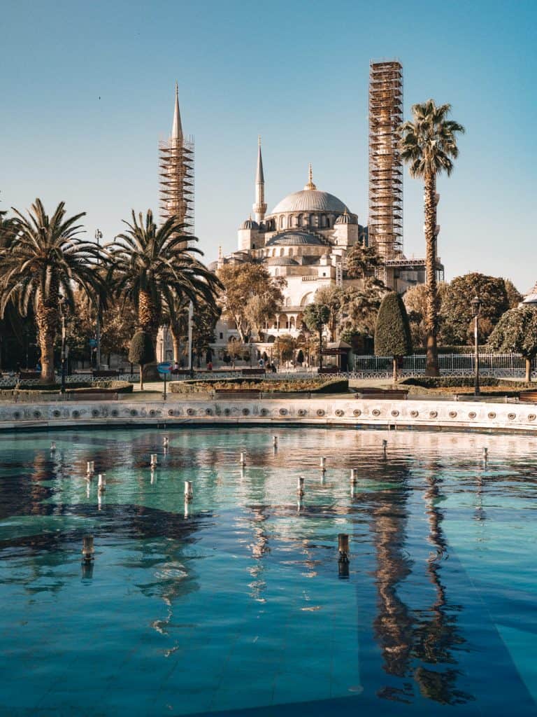 Sultan-Ahmed-Moschee oder Blaue Moschee einer der kostenlosen Sehenswürdigkeiten in Istanbul